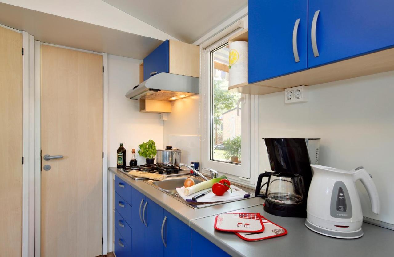 Albatross Mobile Homes On Camping Waikiki Лідо-ді-Єзоло Екстер'єр фото
